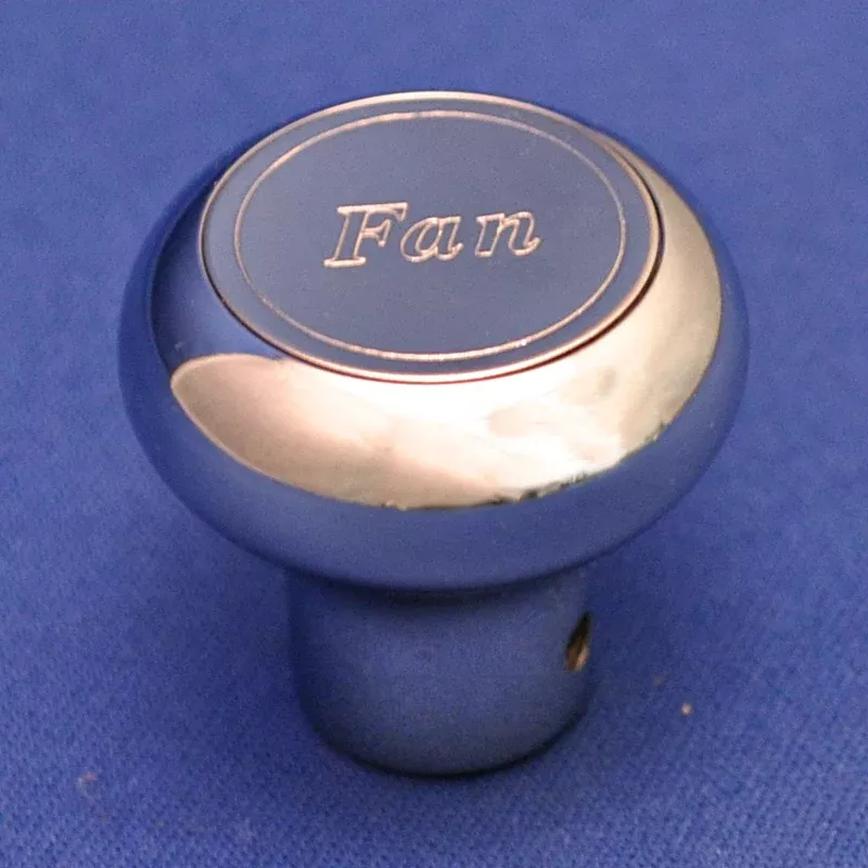 “Fan” chrome aluminum dash knob with engraved plate