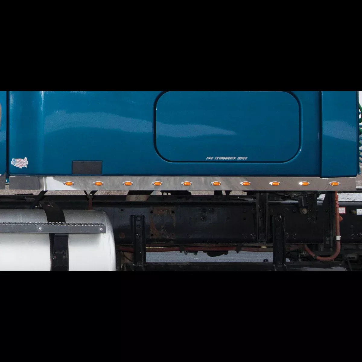 Freightliner Cascadia stainless steel 72