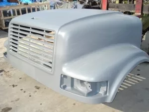 International 4700 / 4900 Hood