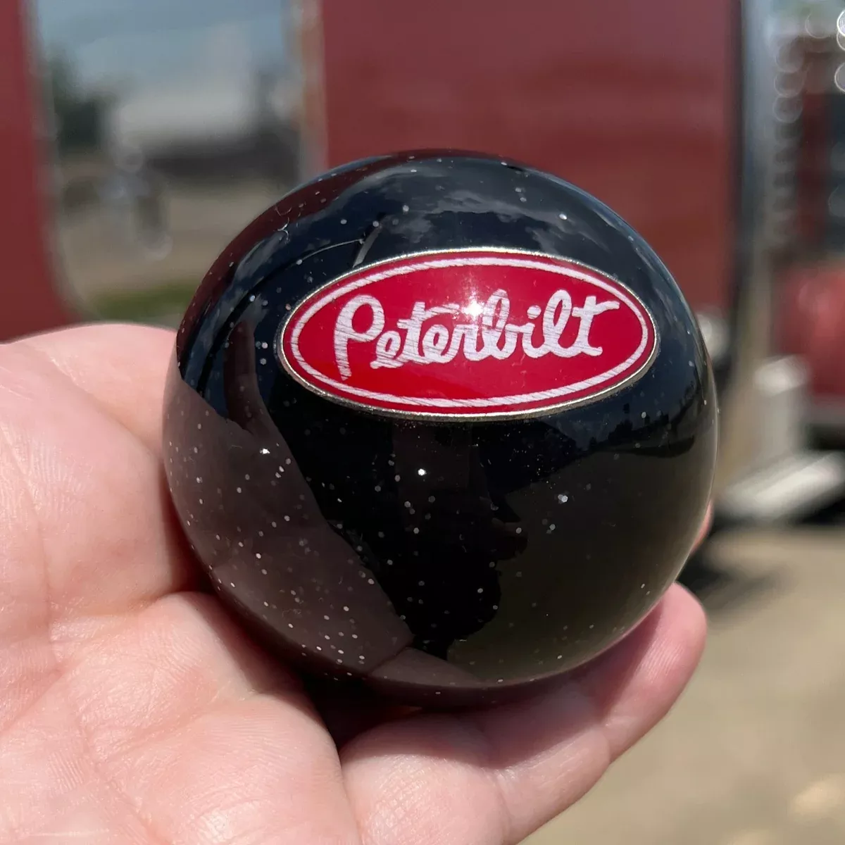 Peterbilt logo 2.25″ diameter round gear shift knob