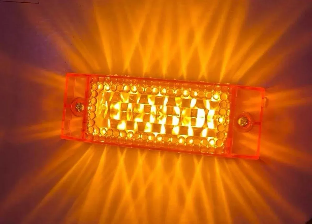 “Star” Amber 16 diode 2″ x 6″ rectangular marker / turn signal LED light