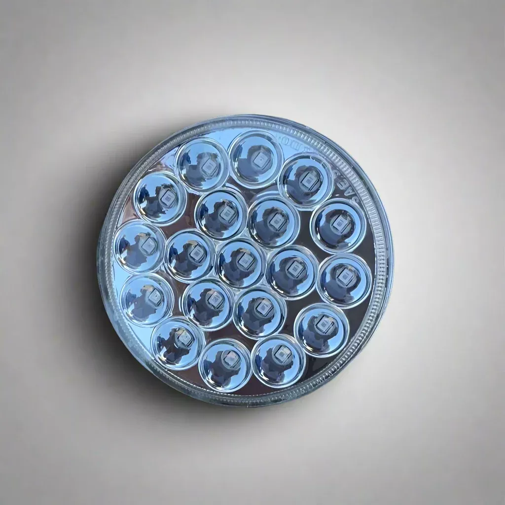 White 4″ round 19 diode LED backup / reverse light with reflector